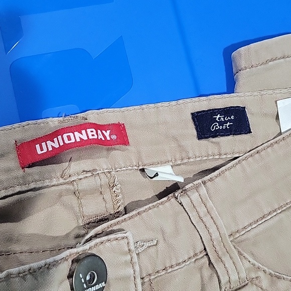 Jeans - Picture 2 of 4